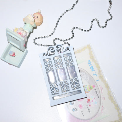 Heart Iron-Gate Holder (Blue)