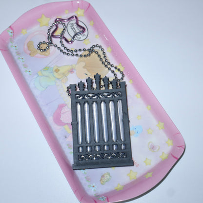 Star Iron-Gate Holder (Black)
