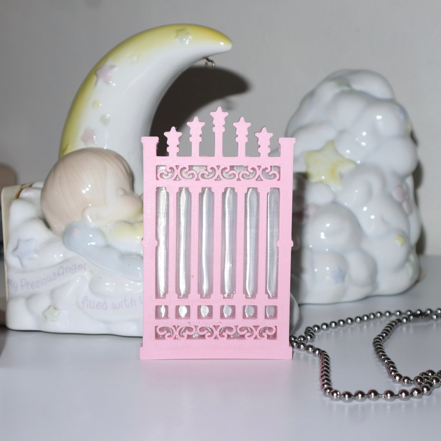 Star Iron-Gate Holder (Pink)
