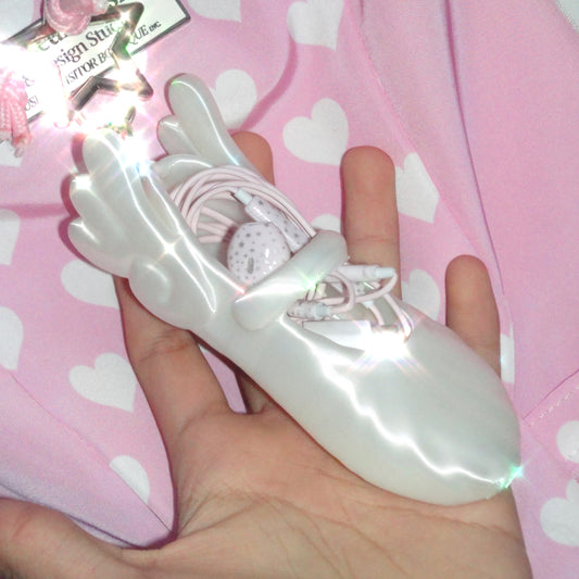 Winged Mary Janes Holder