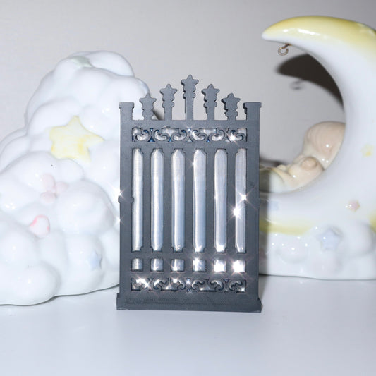 Star Iron-Gate Holder (Black)