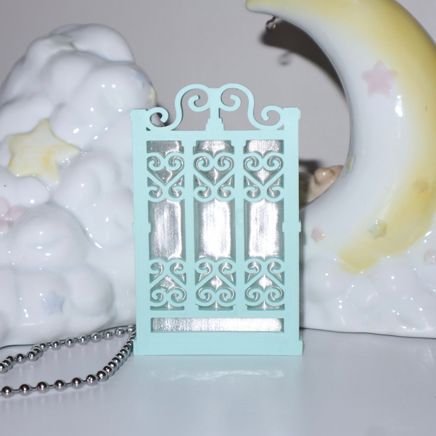Heart Iron-Gate Holder (Teal)