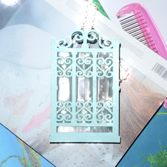 Heart Iron-Gate Holder (Teal)